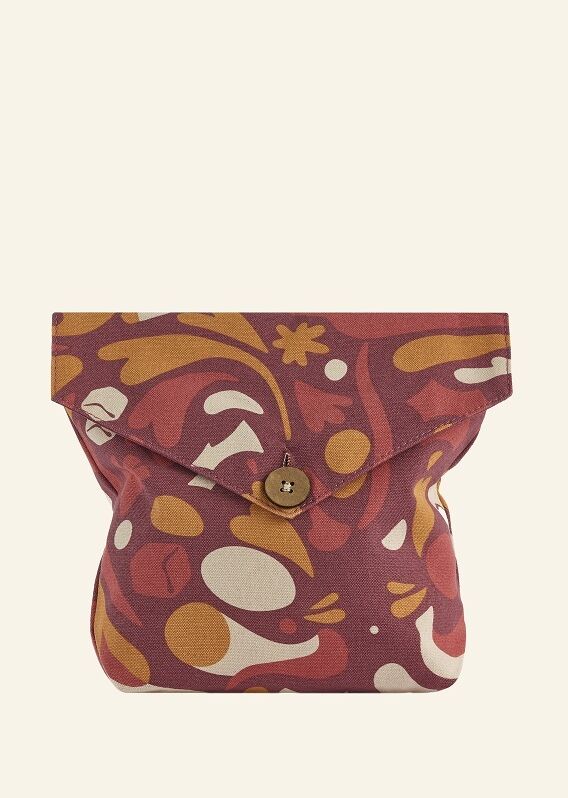 Caramel Seasonal Essentials Gift Bag